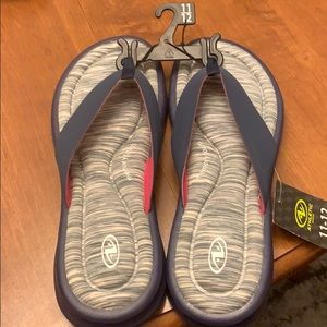 Size 11 memory foam sandals